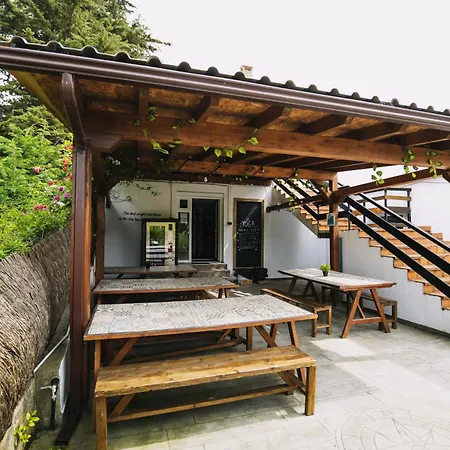 Surfbase Bed & Breakfast